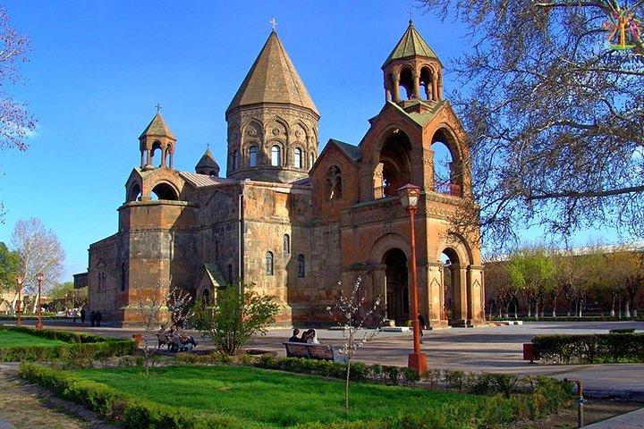 Sevan, Dilijan og Echmiadzin Privat tur