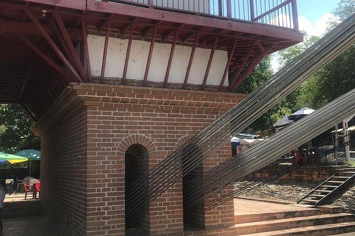 プライベートコロニアルサンタフェ・デ・アンティオキア終日ツアー（送迎付き）