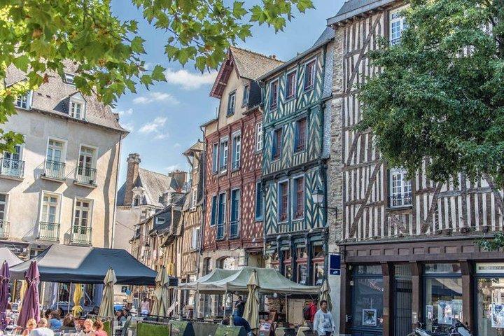 Trasferimento privato da Mont Saint-Michel a Rennes - Fino a 7 persone
