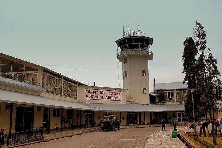 Pokhara Flughafentransfer zu Hotels – einfach, sicher & unkompliziert