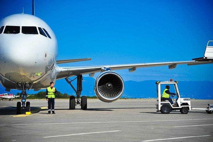 Private Departing Transfer San Salvador to El Salvador International Airport SAL