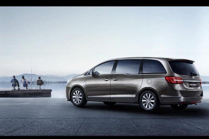Traslados al Aeropuerto Internacional de Shanghai Pudong por Buick GL8