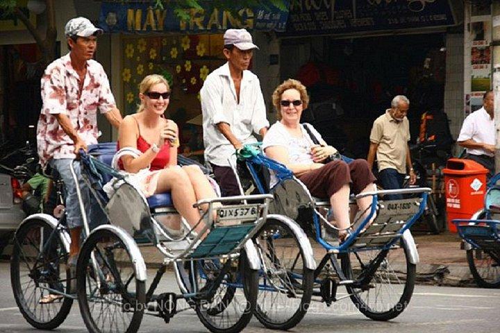 ダナンサイクル人力車ツアーストリートフード付きプライベート/ハンクルーズ