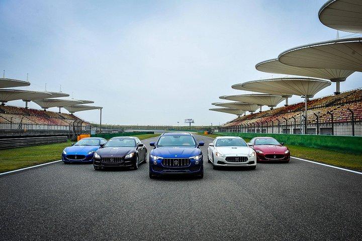上海国際サーキットとシティホテル間の専用送迎