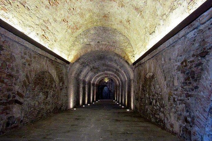 Descubre los secretos de Lucca en una visita guiada a pie