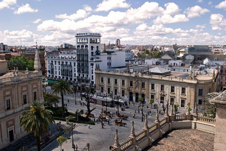 Ganzer Tag in Sevilla: Historisches Zentrum und Triana mit lokalem Reiseleiter