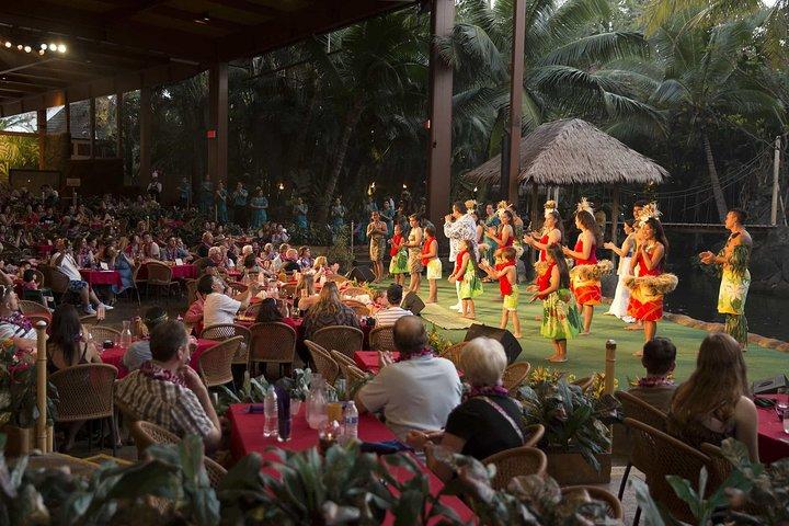 Polynesisk Kulturcenter: Aliʻi Lūʻau-pakken