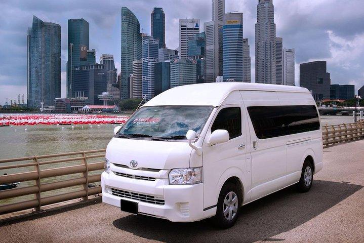 Privat afgang i minibus fra hotel til Changi lufthavn