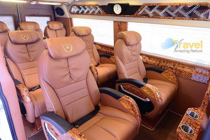モーニングリムジンD-car 8人乗りのサパへのハノイ空港発着