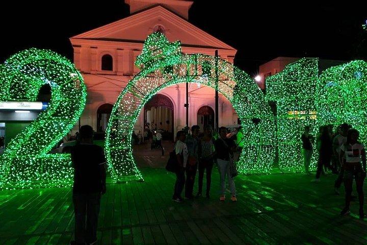 メデジンのプライベートクリスマスイルミネーションツアー（送迎付き）