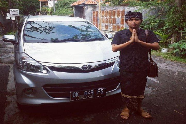 プライベート到着転送：Bali、Ngurah Raiデンパサール空港からCandidasaエリア