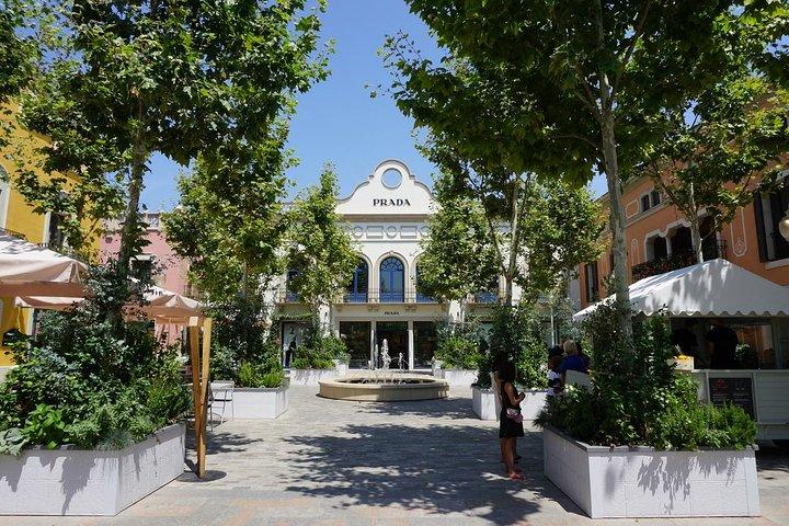 La Roca Village: privat rundresa