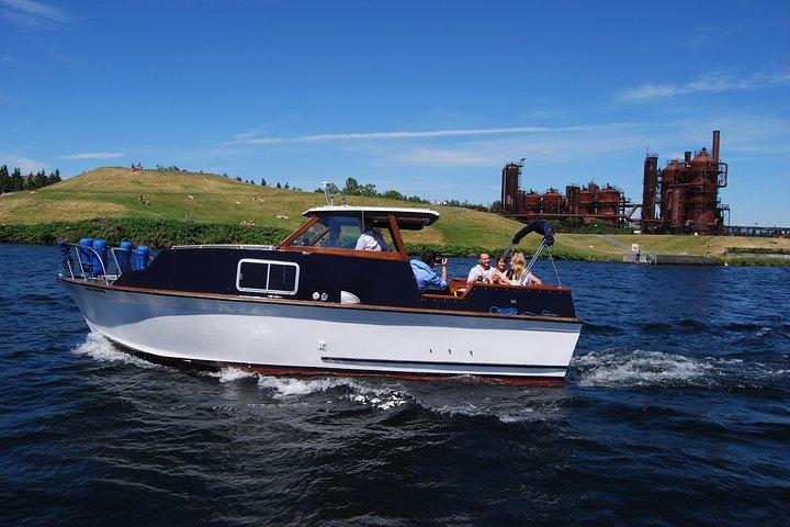 Seattles Favorite Sightseeing Floating Homes Cruise - BYOB!