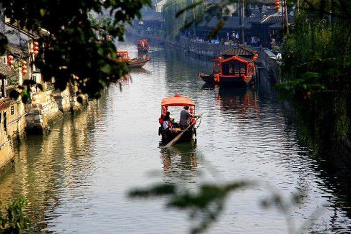 Visite privée de la ville aquatique de Fengjing au départ de Shanghai avec option de croisière sur la rivière Huangpu