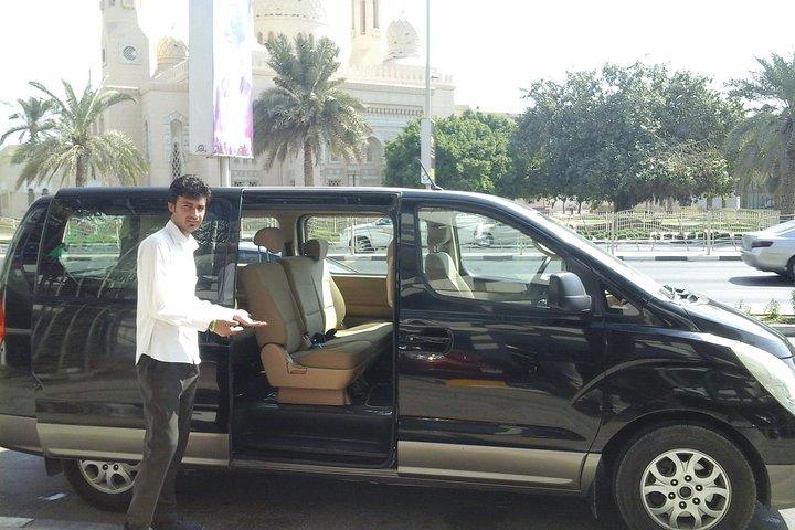 Dubaï Private 4 - Visite d'une heure avec chauffeur professionnel