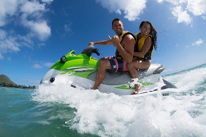 Jetskiverleih Maunalua Bay : Tandemfahrt mit zwei Personen
