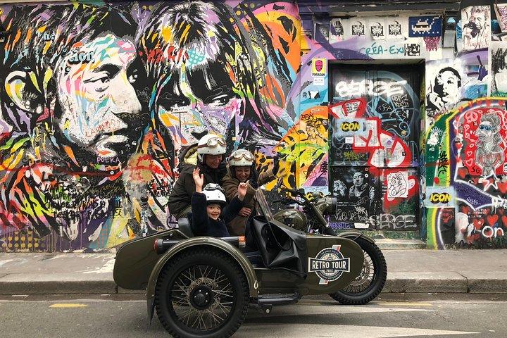 サイドカー バイクで行くパリのヴィンテージ プライベート シティ ツアー
