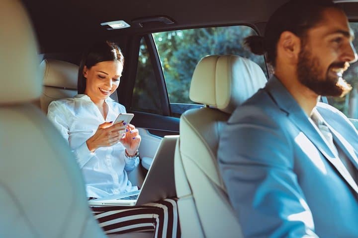 Shuttle Arrival Transfer from Paris Airport to Hotel/ Apartment