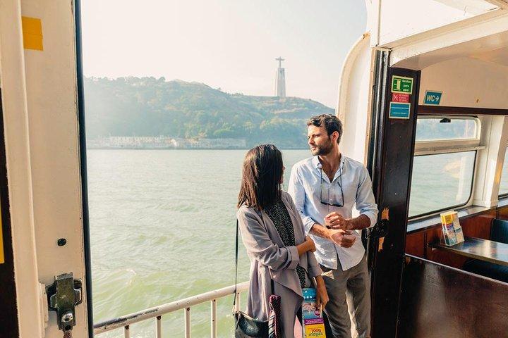 Lissabon: Hop-on-Hop-off-Bustour und Flussfahrt