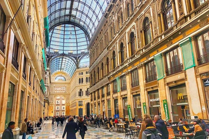 Naples Walking and Sightseeing Tour With Local Expert