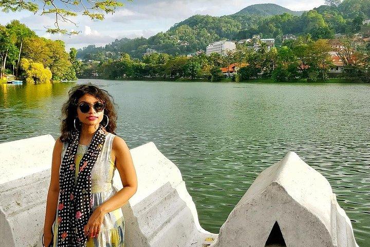 Private Day Tour To Kandy From Kaluthara