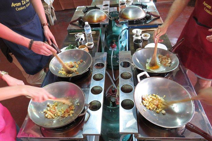 イブニングタイ料理教室