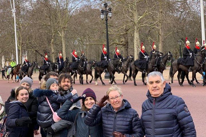 Tour privato in taxi nero delle icone e dei tesori nascosti di Londra