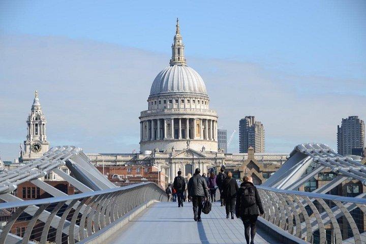 ロンドンのアイコン＆隠された宝物のプライベートブラックキャブツアー