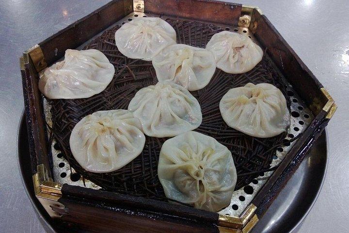 Xi'an Gourmet Walking Tour at Night