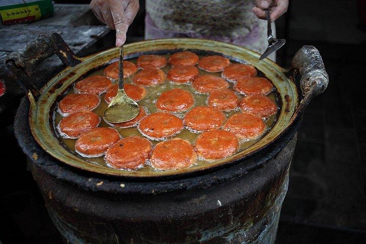 Xi'an Gourmet Walking Tour at Night