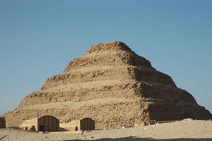Dageraad tot schemering Koninklijke expeditie naar de piramides van Gizeh, Sakkara & Dahshur