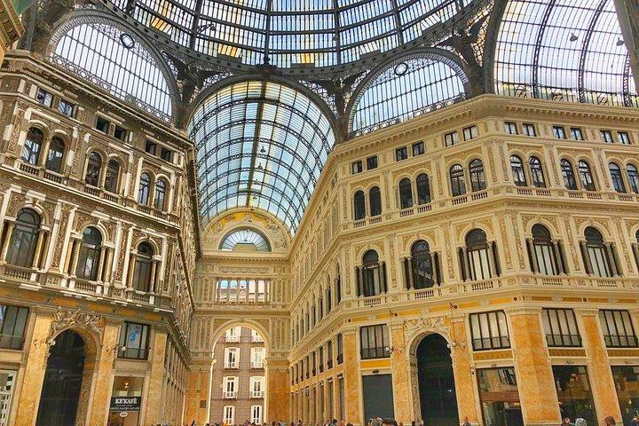 Seaside Naples Food Tour med Marina Promenade & Besøg Castel dell'Ovo