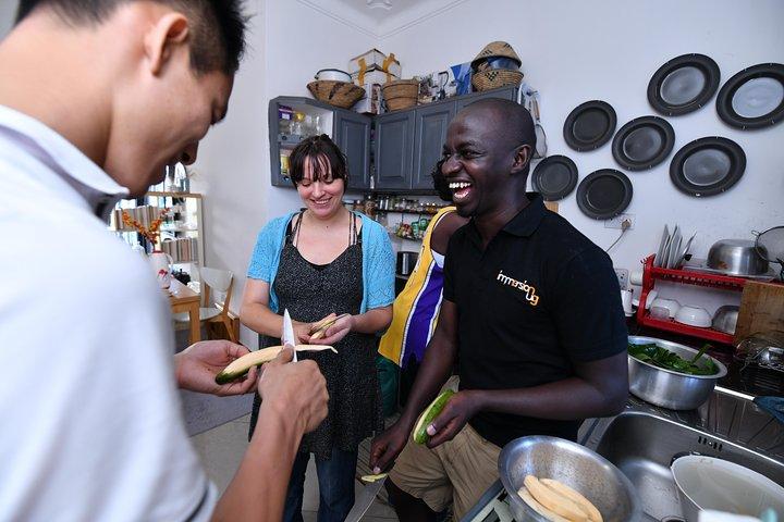 Kochkurs mit einem Einheimischen (Kampala, Jinja, Entebbe - 4 Stunden)