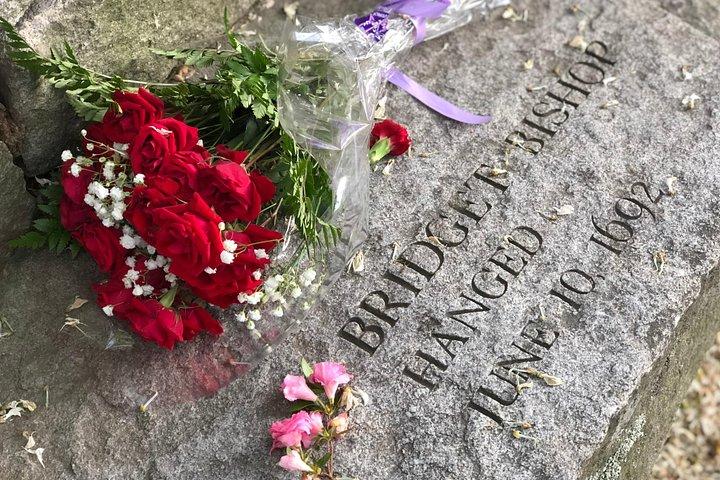2.5-Hour Salem History & Sightseeing Guided Walking Tour