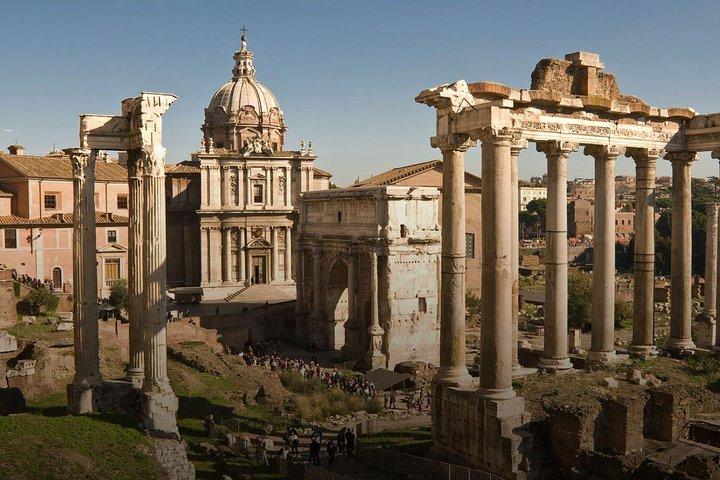 Roma e as Catacumbas Excursão Terrestre Privada do Porto de Civitavecchia