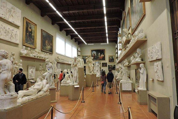 Small-group Accademia tour with access to David