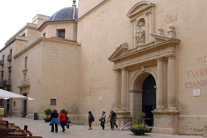 Alicante Private Walking Tour