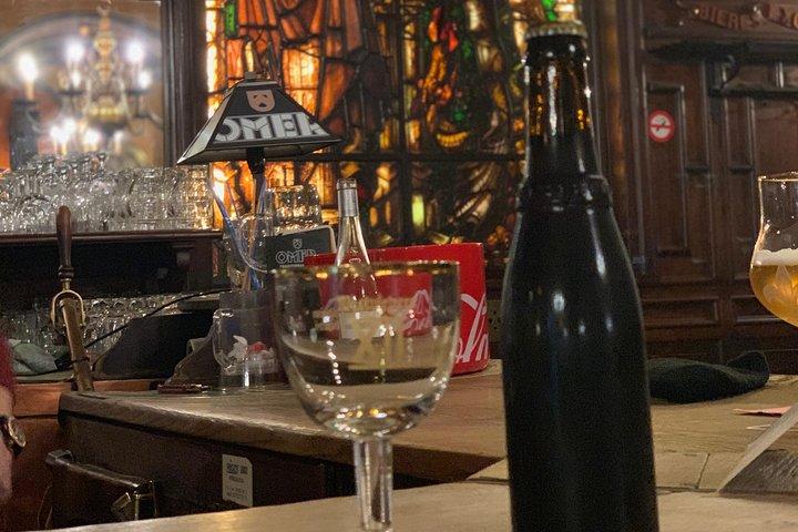 ブリュッセル チョコレート ビール ワッフルとベルギー ウィスキーのオールインワン (小グループ) ツアー