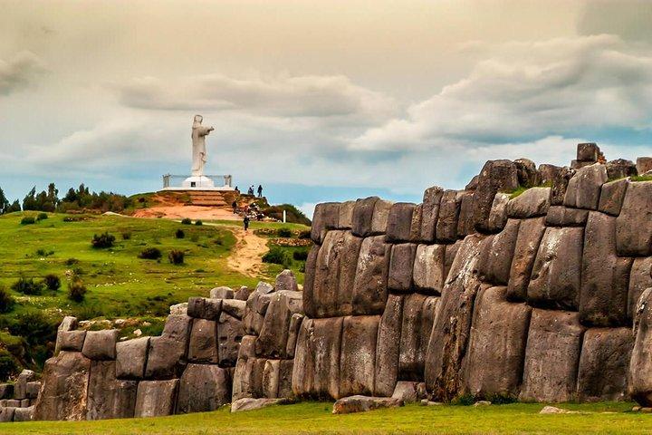 Transfer do aeroporto, City Tour, Vale Sagrado e Machupicchu (todos incluídos)