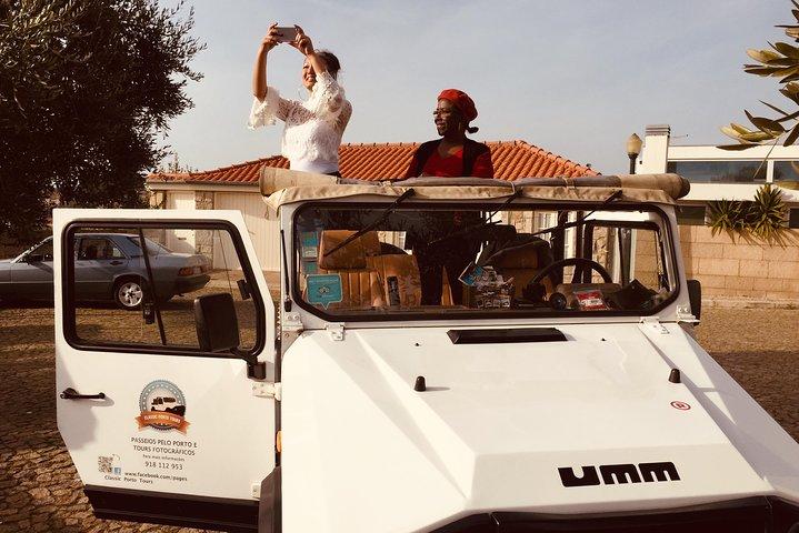 Ontdek de essentie van Porto's klassieke UMM Portugese militaire jeep