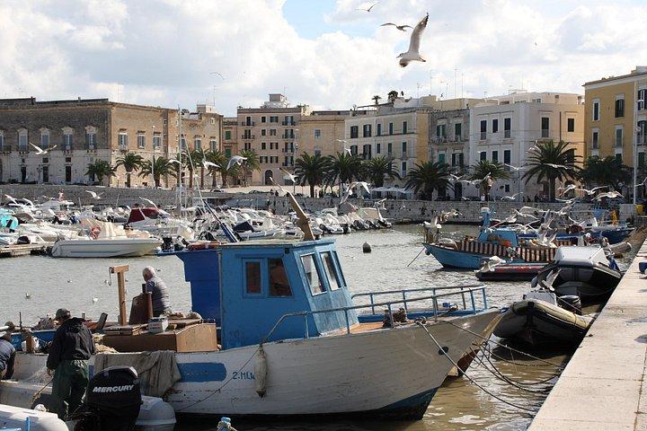 Walking tour Trani