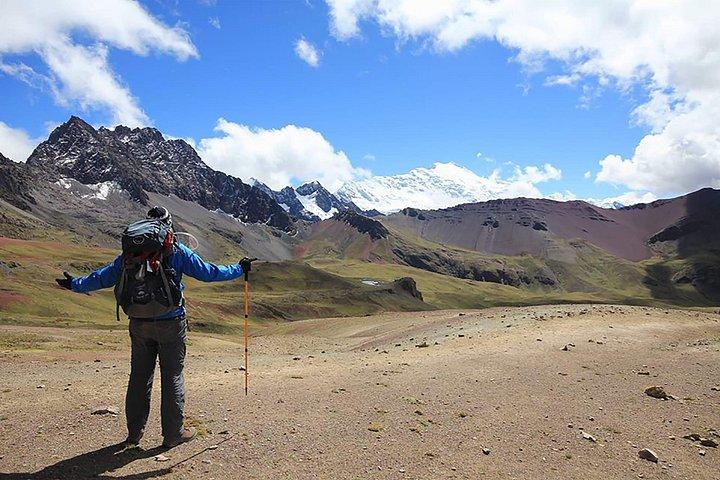 6 day Rainbow Mountain x Ausangate Trek - FlashpackerConnect