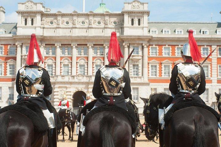 Visita con entrada al Palacio de Buckingham y al cambio de guardia