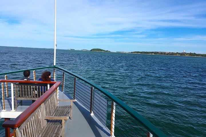 Boston Harbour Sightseeing Cruise