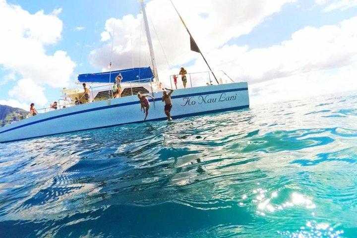 Descubra Isla Mujeres tour com snorkel, buffet e bar aberto