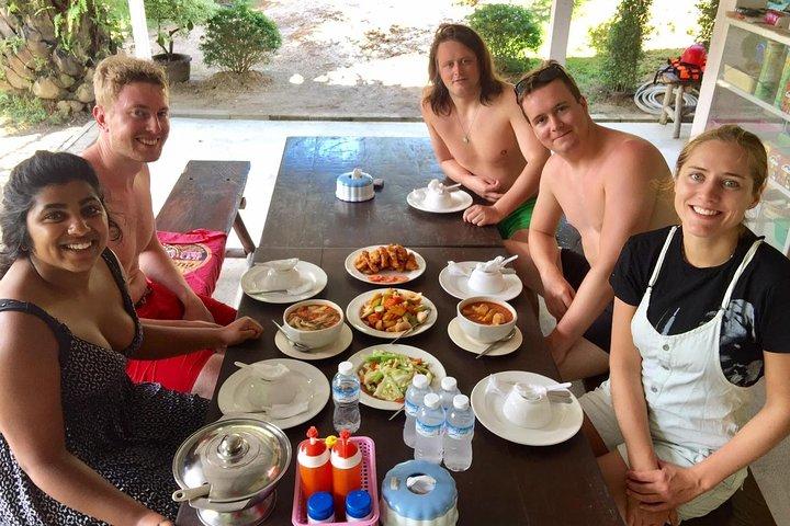 Aventura Rafting em Rio Songprak de Krabi