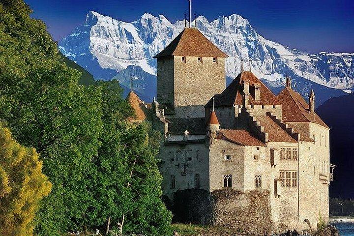 Geneva to Lausanne, Montreux and Château Chillon Private Tour