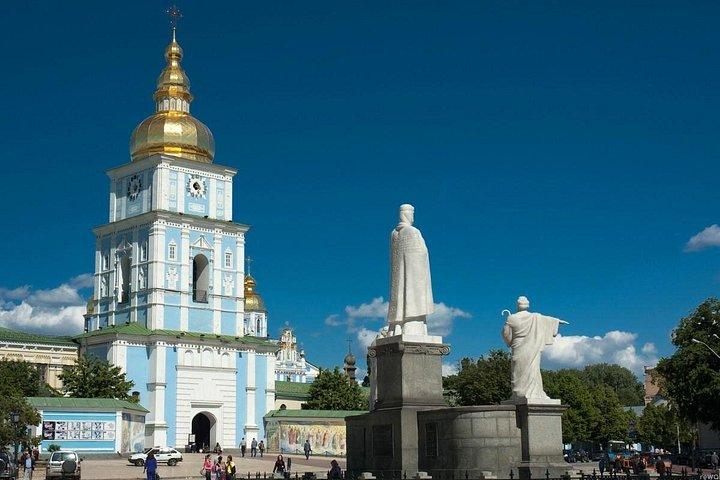 Höjdpunkter i Kyiv privat sightseeingtur
