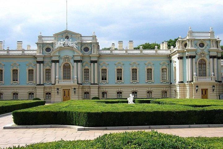 Höjdpunkter i Kyiv privat sightseeingtur