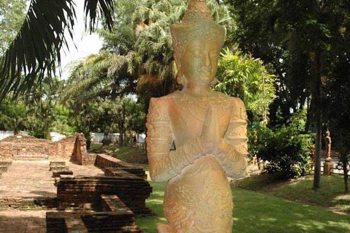 Oplev den gamle by Wiang Kum Kam med Wat Chiang Man besøg